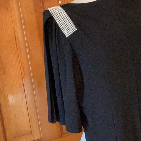 Ladies USA Sz. 8 Black Slip On Dress. Label Frank Lyman Design.  Made In Canada. - Picture 12 of 16